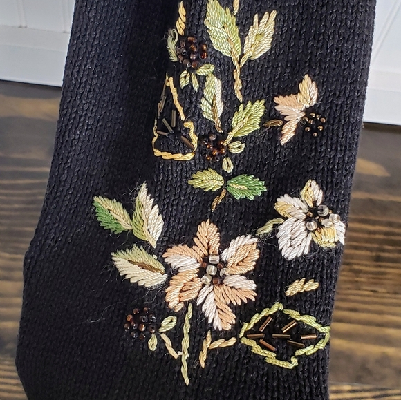 TIARA International Vintage Button Down Cardigan Sweater Embroid Flowers… - Picture 8 of 14